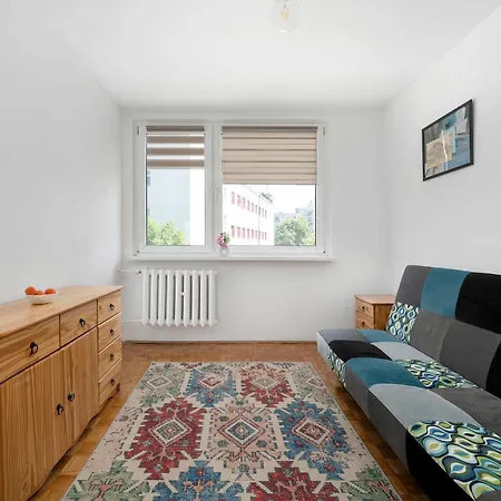 Spacious For Friends With Balcony & Workspace By Renters * Breslavia